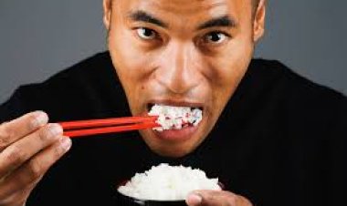 ରାତିରେ ଭାତ ଖାଇଲେ ହୋଇପାରେ ଗମ୍ଭୀର ସ୍ୱାସ୍ଥ୍ୟ ସମସ୍ୟା