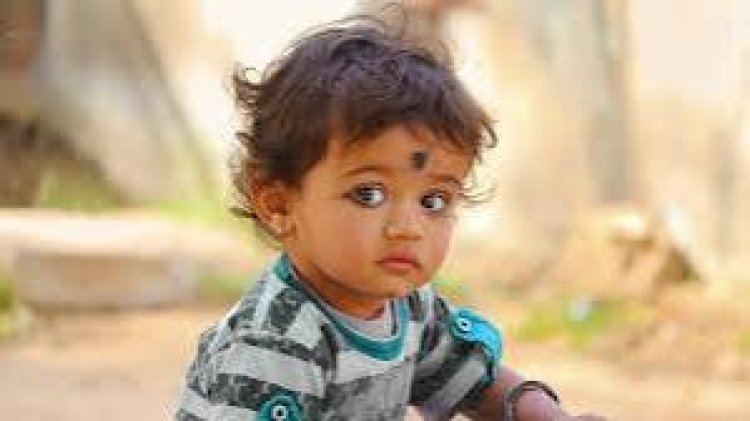 ଶିଶୁଙ୍କୁ ଆଖିରେ କଜଳ ଲଗାଇବା ଭଲ କି ନୁହେଁ ?ଜାଣନ୍ତୁ