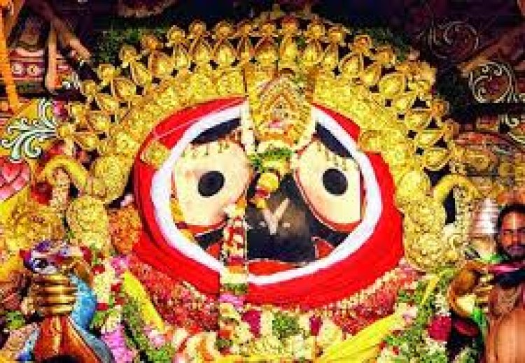 ସୁନାବେଶ ଦିନ କେଉଁ ଅଳଙ୍କାର ପିନ୍ଧନ୍ତି ତିନି ଠାକୁର ?