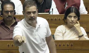 Rahul Gandhi made a big claim about the raid by the Enforcement Directorate: "Chai and biscuits on me."