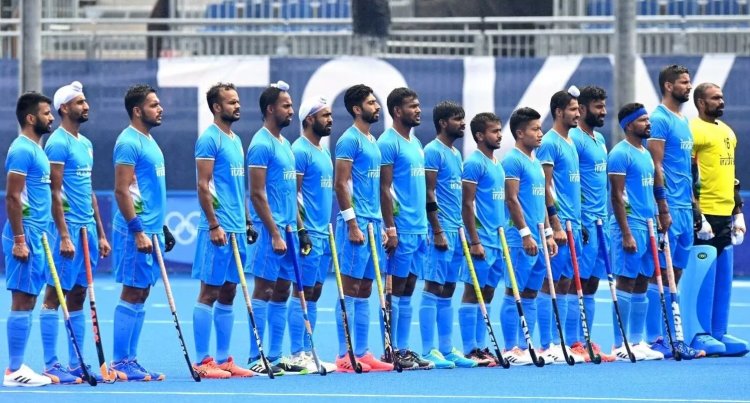 "India wins bronze in back-to-back Olympic hockey, marking the first time since 1972 that they have secured consecutive hockey medals."