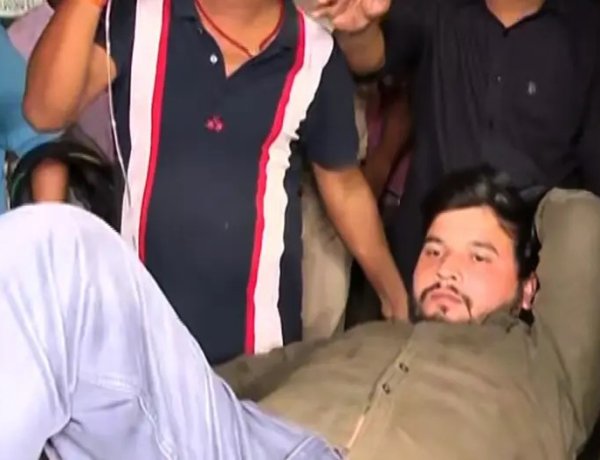 A notorious criminal from Bihar was injured in a police encounter during an ATM robbery in Bhubaneswar.